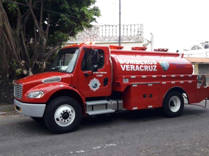 Se registra incendio en vivienda abandona en calles céntricas de Veracruz