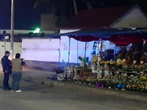 Asesinan a vendedora de flores a un costado de Hospital de Minatitlán