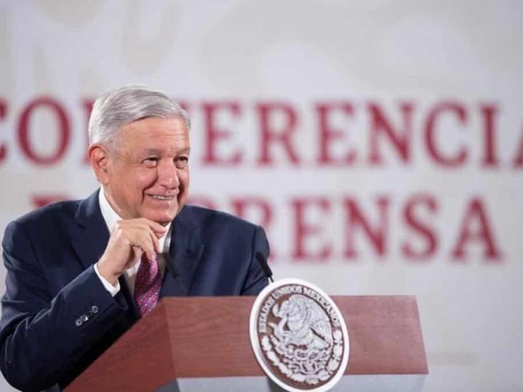 Rechaza AMLO expresiones de Jorge Castañeda, no así las de John Ackerman