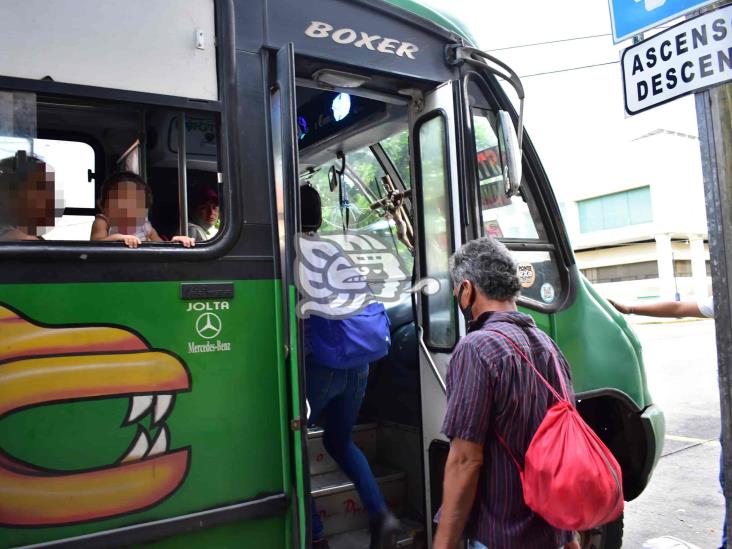 SSA exhorta el uso del cubrebocas en Transporte Público de Veracruz