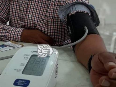Temor de contagios provoca que médicos particulares suspendan servicios en Nanchital