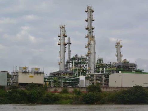 Exhortan a investigar derrame de hidrocarburo en río Coatzacoalcos