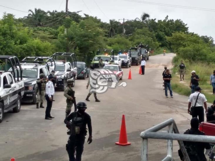Mantienen operativos de seguridad en colonias de Minatitlán
