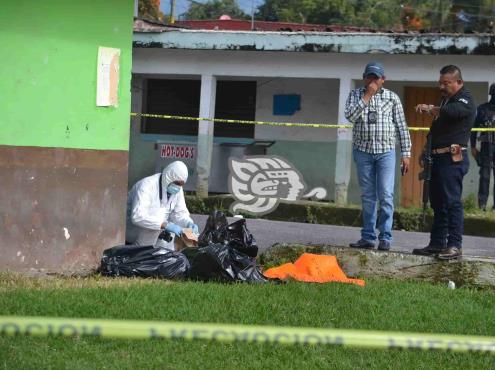 Identifican restos embolsados dejados en campo en Rafael Delgado