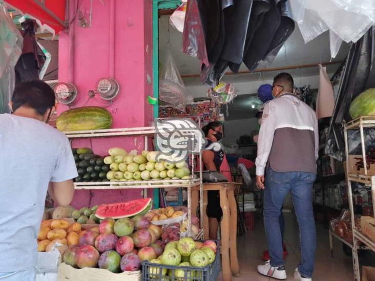 Comerciantes de Nanchital se rehúsan a cumplir medidas de salud