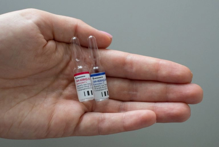 Científicos advierten que vacunas “Spuntnik-V” podría hacer mutar al Covid-19