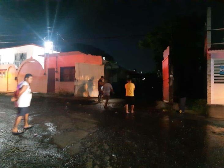 Se registra incendio al interior de una bodega en Boca del Río