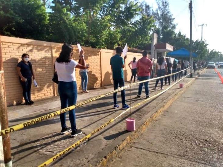 Aspirantes al CREN realizaron examen en Tuxpan