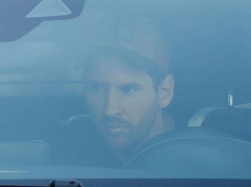 Lionel Messi ‘regresa’ a entrenamientos con el Barcelona