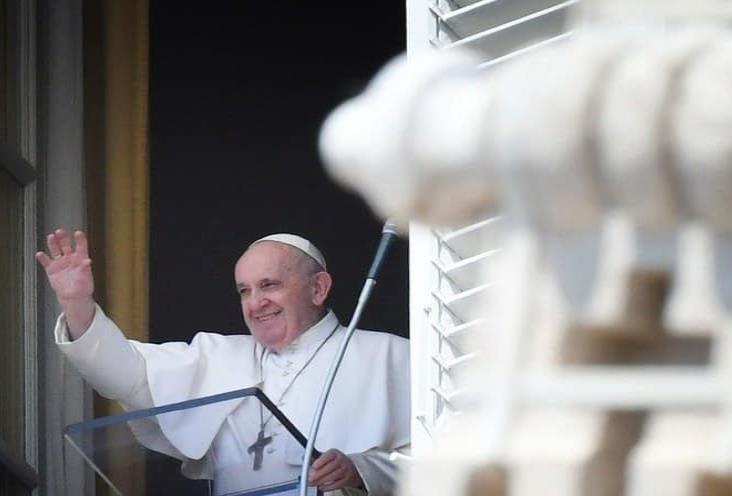 Vaticano suspende audiencias generales del papa ante repunte de casos de COVID-19