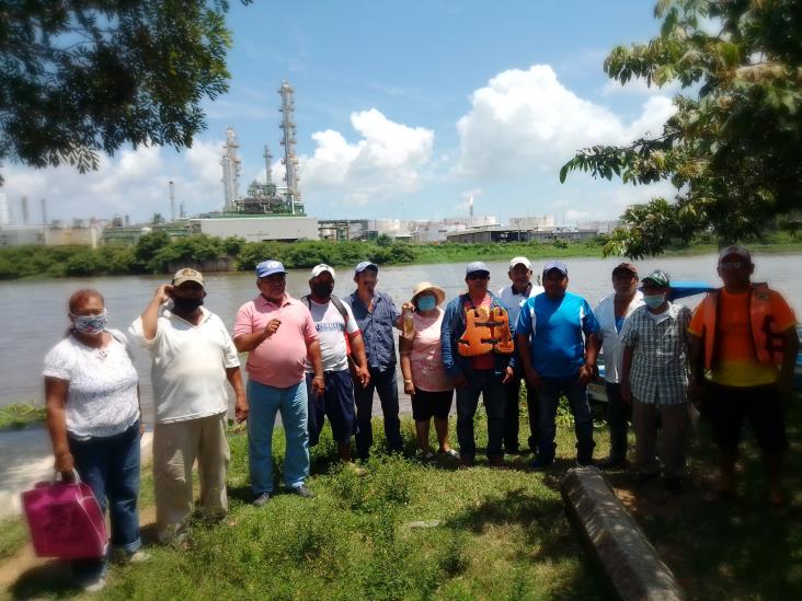 Detectan nuevo derrame de la Refinería al río Coatzacoalcos