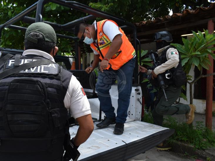 Detienen empleado de CFE por presunta extorsión a empresario en Acayucan
