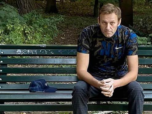Navalny sale del hospital; se quedará en Alemania a recuperarse
