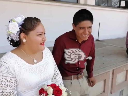 Con medidas sanitarias, reanudan bodas civiles en Tuxpan