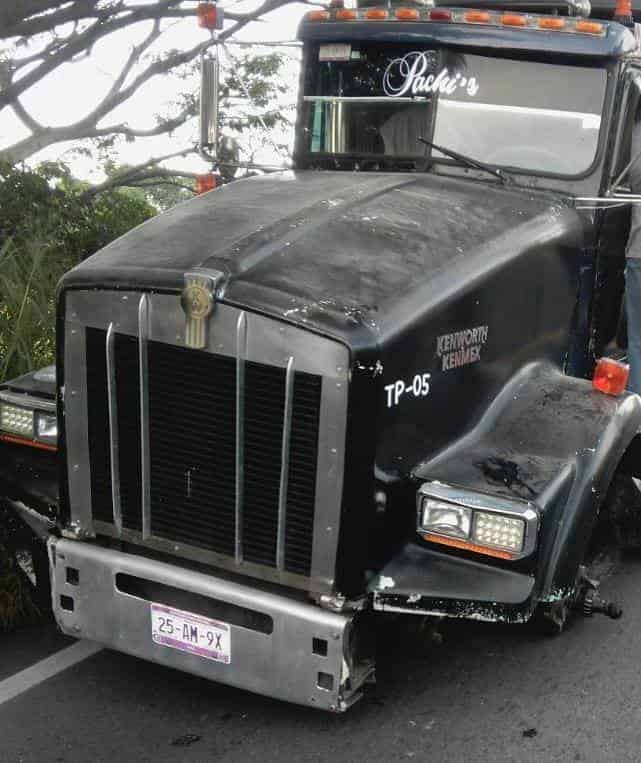 Fuerte Accidente En Carretera Deja Tres Personas Lesionadas