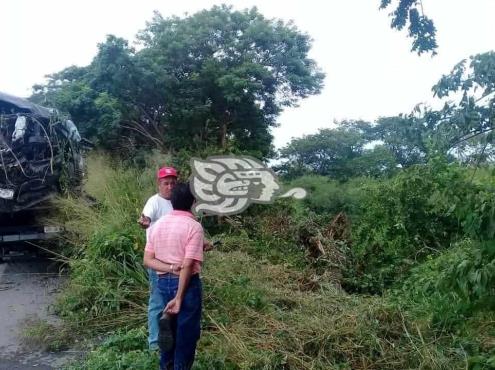 Alcalde de Soconusco y colaboradores sufren accidente
