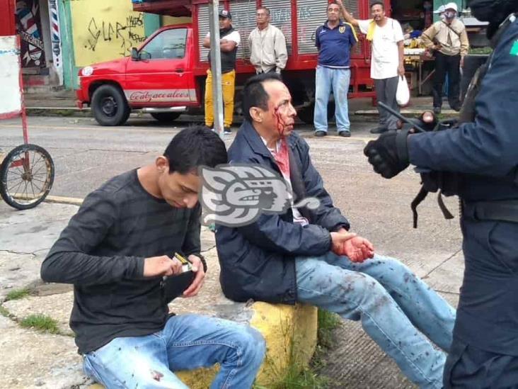 Padre e hijo riñen contra el escuadrón de la muerte en Coatzacoalcos