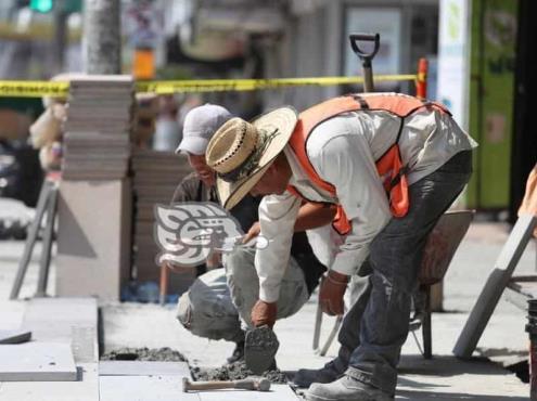 México recuperó 210 mil empleos entre agosto y septiembre: AMLO