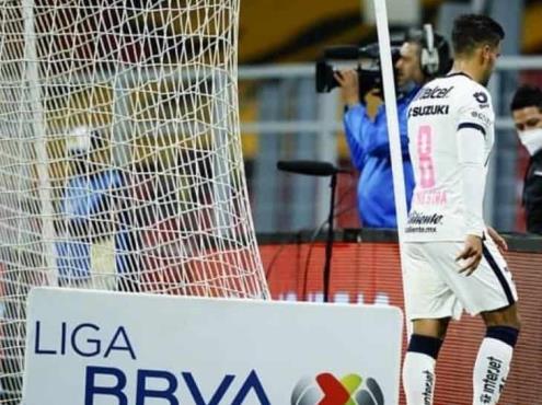 Andrés Iniestra se disculpa en redes tras el penalti y la expulsión