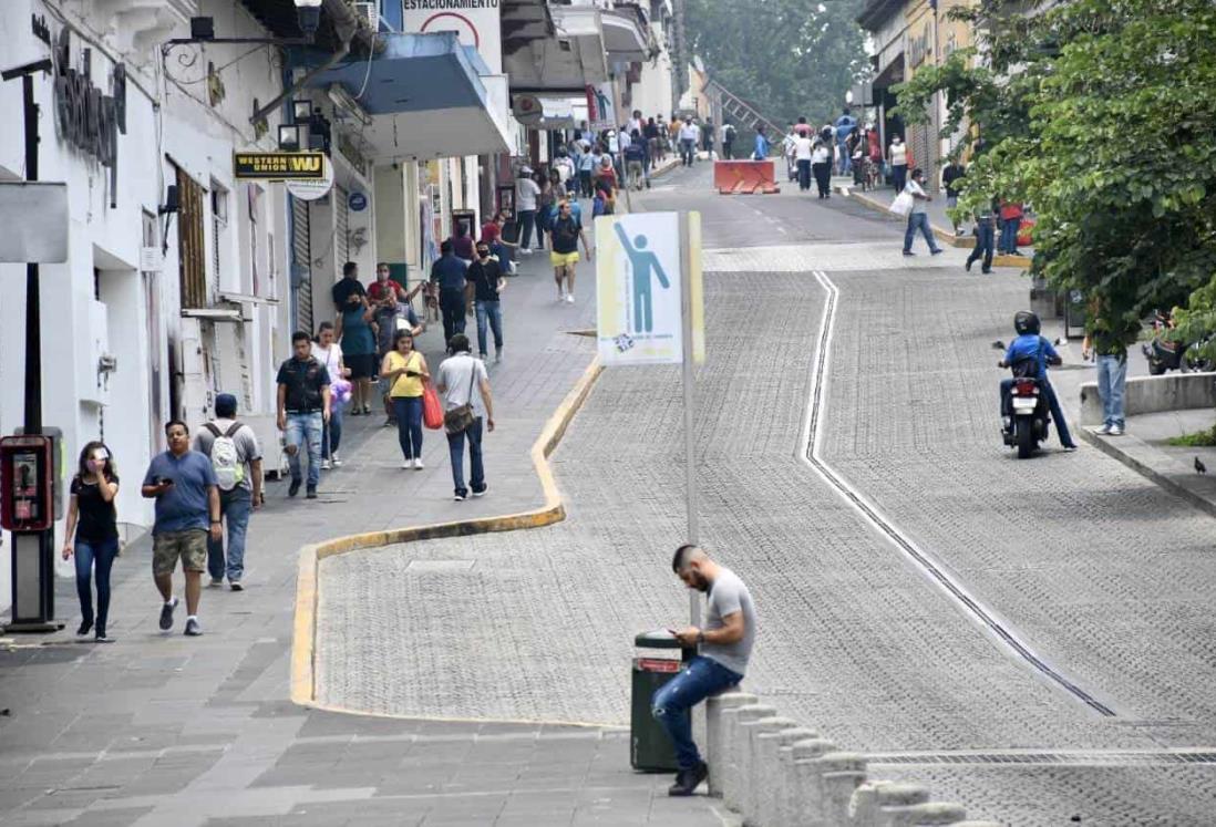 Al menos 15% de negocios cerró en Xalapa por pandemia y ya no reabrió