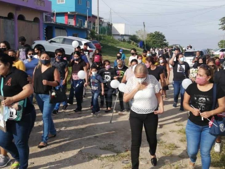 Dedican doloroso y conmovedor cortejo fúnebre a Ángel Ricardo