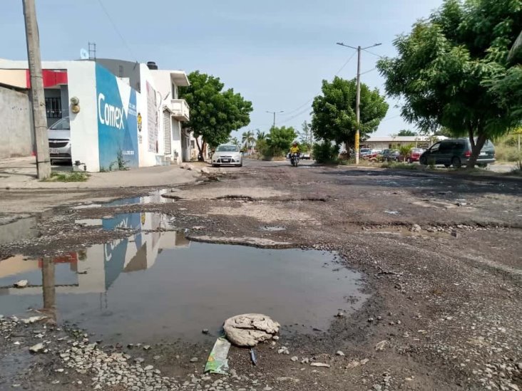 Hartazgo por calles destrozadas en Veracruz