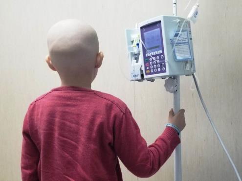 Clausura de farmacéuticas ha afectado a niños con cáncer
