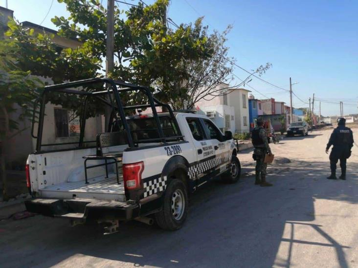 En Veracruz, cae autobús en socavón