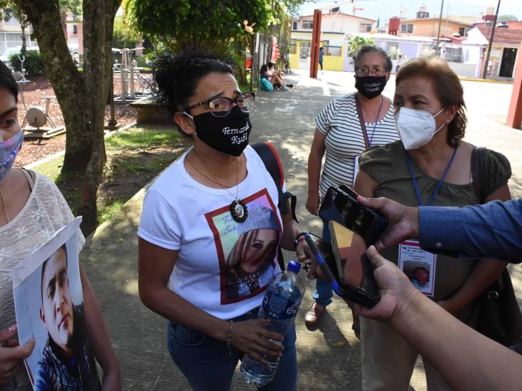 Autoridades dejan fosas en Veracruz a merced de animales carroñeros