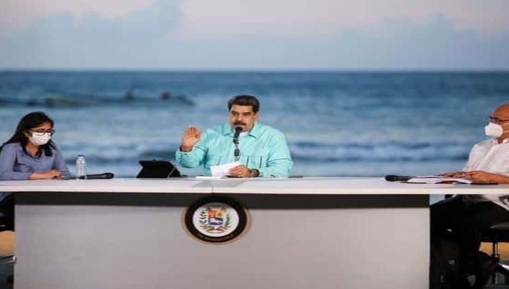Nicolás Maduro reporta “ataque terrorista” a refinería en Venezuela
