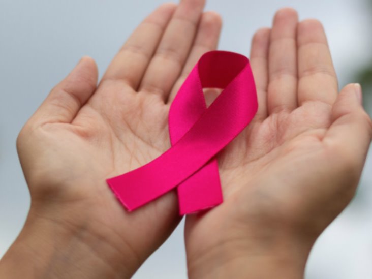 Retoma Cruz Roja programas sociales con campaña de detección de cáncer de mama
