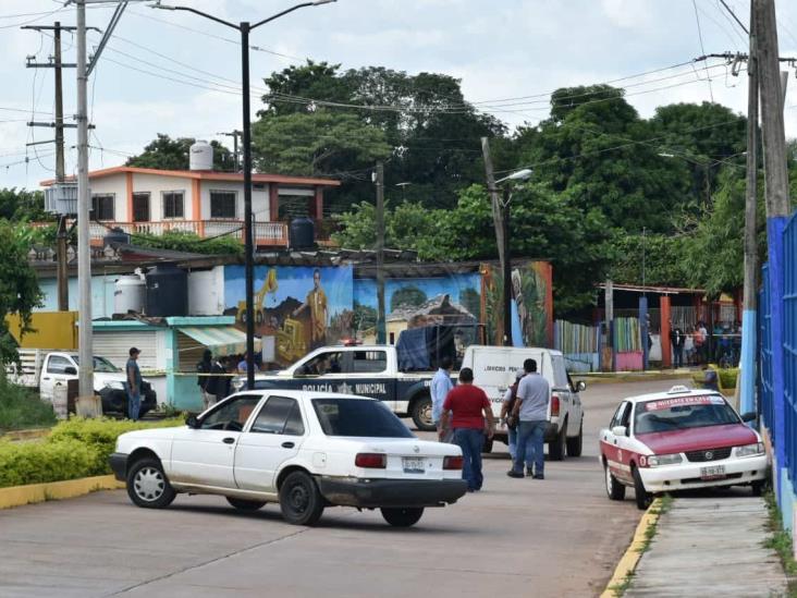 Sicarios interceptan y asesinan a balazos a taxista en Soconusco