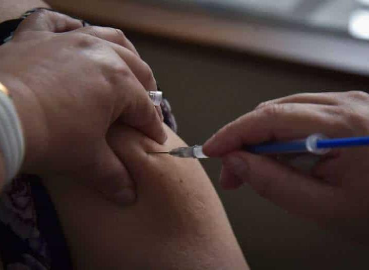 Se registran 800 veracruzanos para aplicarse vacuna contra Covid