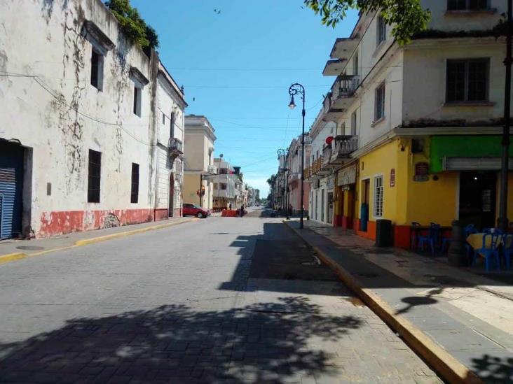 Cierre de calles en Centro histórico de Veracruz causa congestión de tránsito
