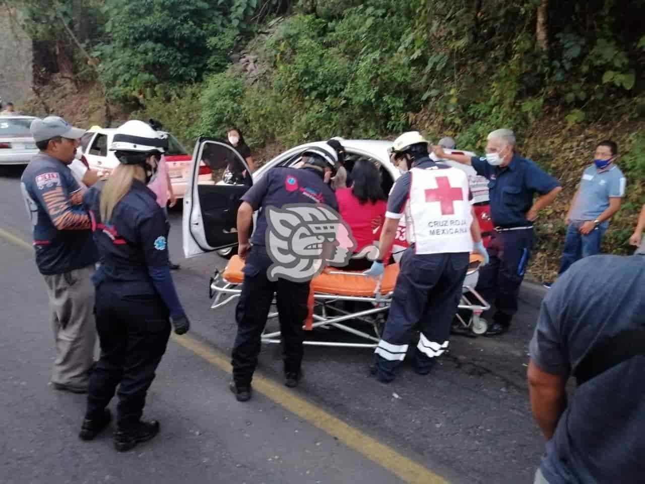 Se Registra Accidente Entre Dos Unidades; Deja Tres Personas Lesionadas