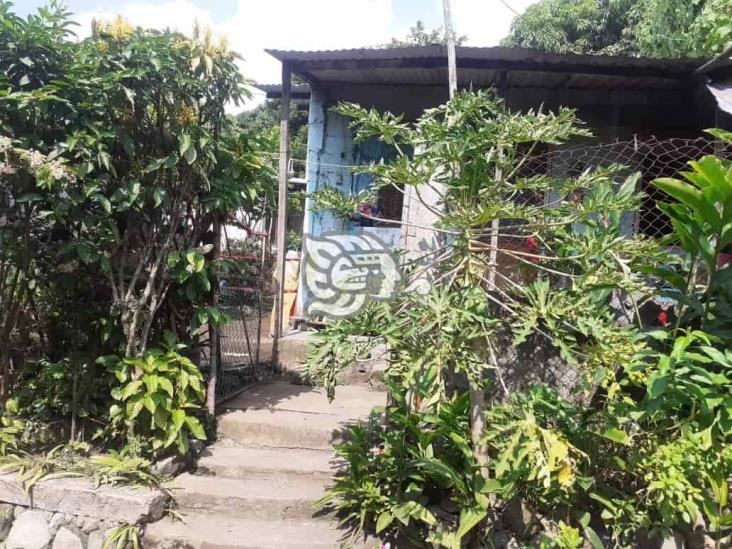 En Catemaco, mujer se suicida dentro de su vivienda