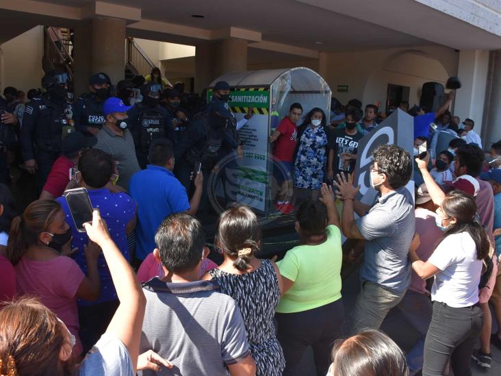 Protesta por falta de agua en Ixtac termina en zafarrancho