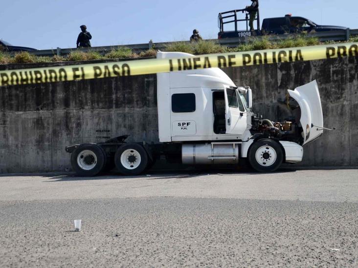 Robos en carreteras ‘disparan’ costos del transporte de carga en Veracruz