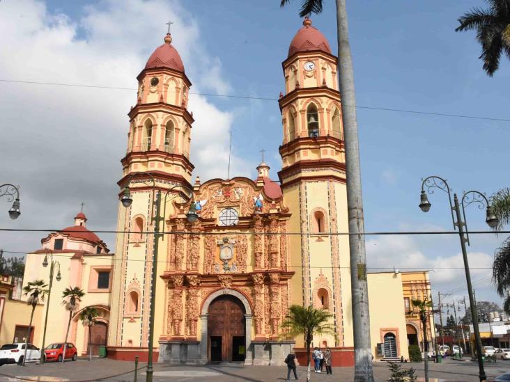 Colocan altar a la Virgen para evitar aglomeraciones en Orizaba