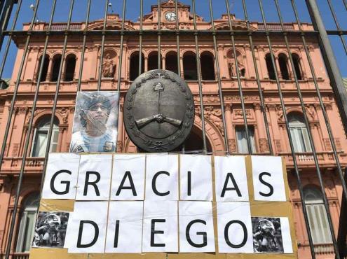 Miles despiden a Maradona en la Casa Rosada; su muerte sacude al mundo