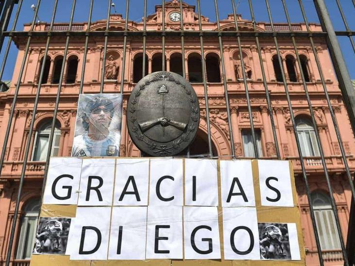 Miles despiden a Maradona en la Casa Rosada; su muerte sacude al mundo