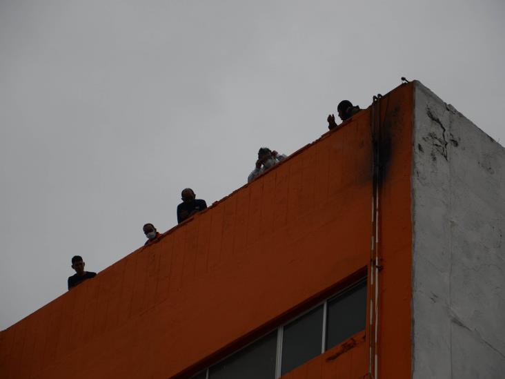 Se registra cortocircuito en tienda Chedraui Centro de Veracruz