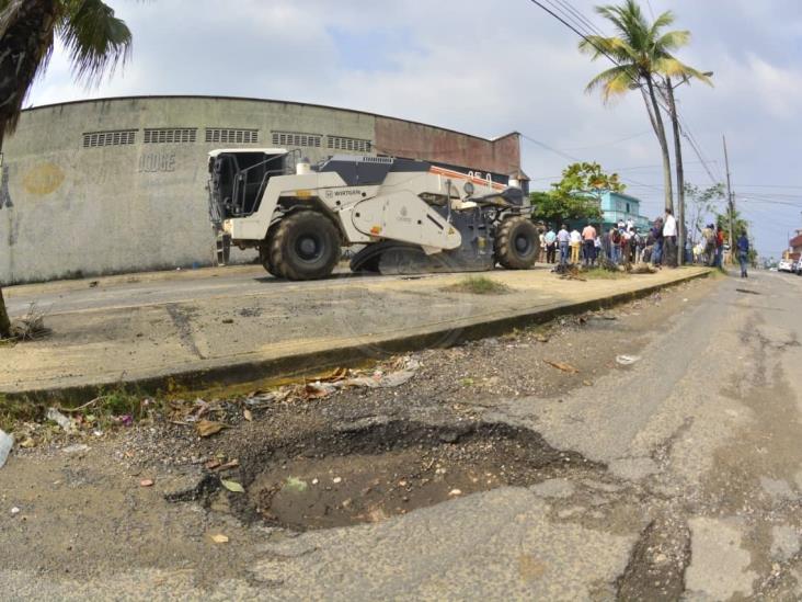 Arranca rehabilitación de más de 3.5 km de la avenida UV de Coatzacoalcos