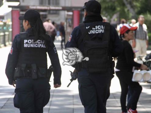 Una policía capacitada en beneficio de los xalapeños: Hipólito