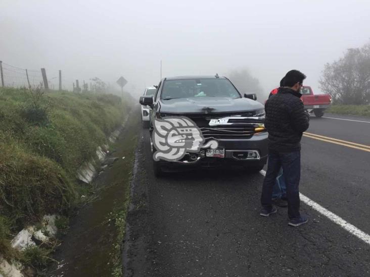 Se registra accidente en carretera federal Xalapa-Perote; deja tres personas heridas
