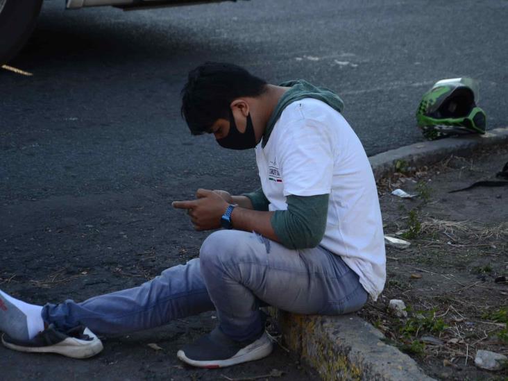 Taxista impacta a repartidor de comida en calles de Veracruz