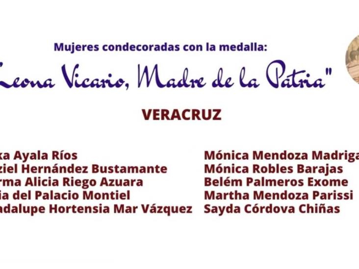 Condecoran a grupo de veracruzanas con medalla Leona Vicario, Madre de la Patria