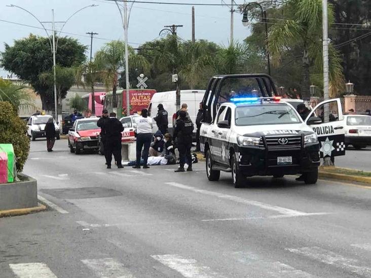 Choque entre taxi y motocicleta deja un lesionado en Mendoza