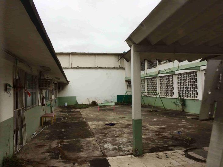 Maleantes desvalijan escuelas en Veracruz