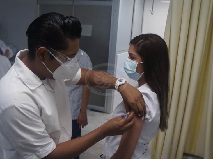 Comienza vacunación vs COVID-19 en hospitales de Orizaba